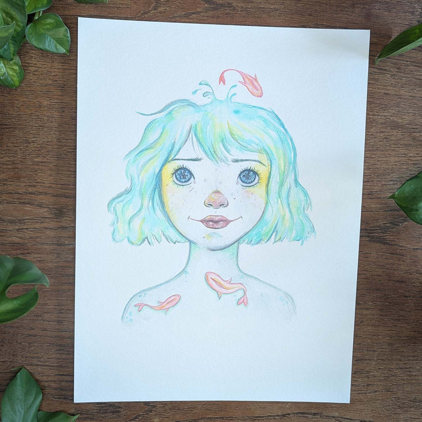 Illustration af pige med blågrønt hår og fisk, dansk design plakater til børneværelset, maleri, kunst.
