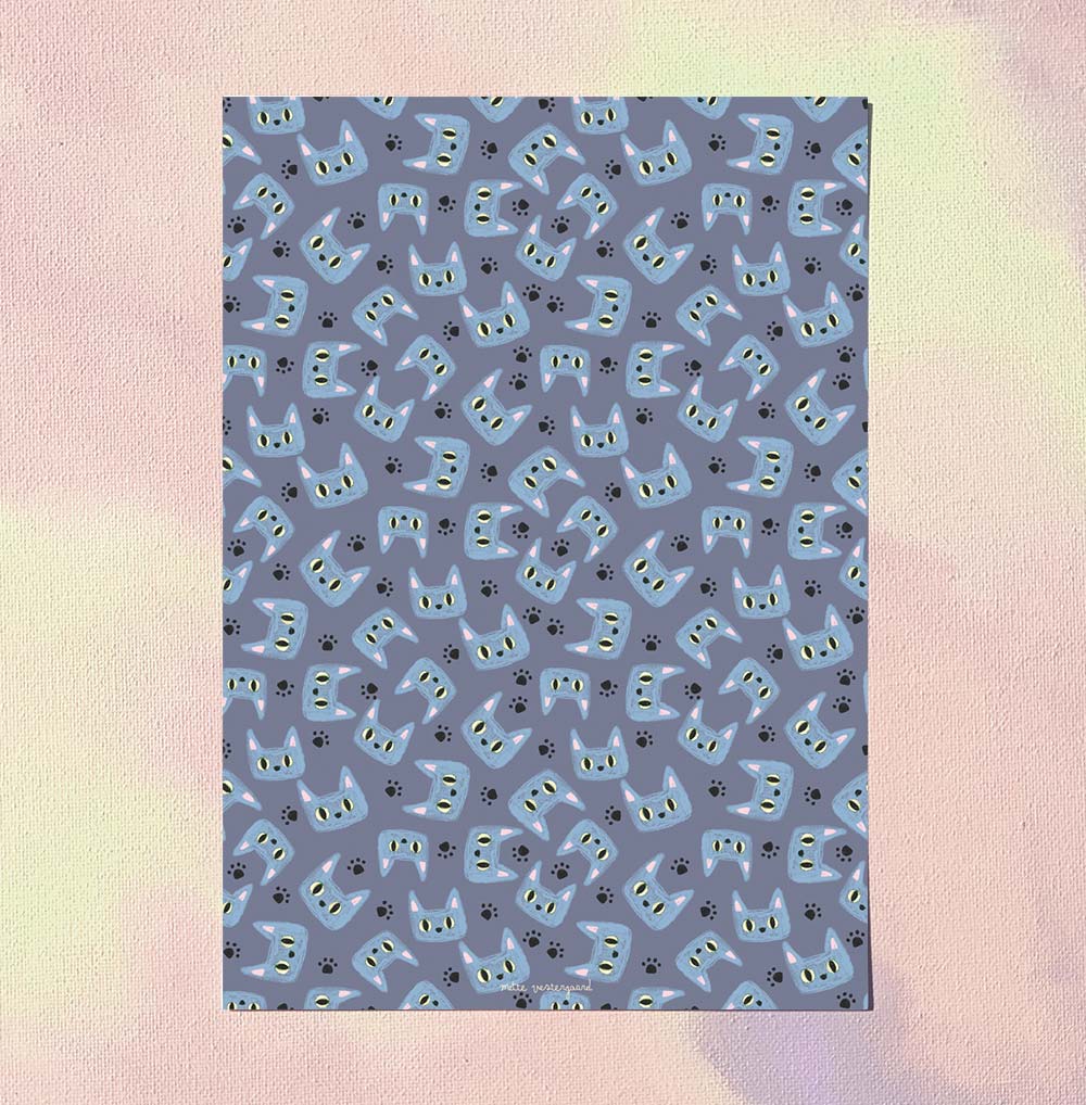 A5 kort med blå katteillustration, dansk design, plakater til børneværelset og børn, maleri og kunst.