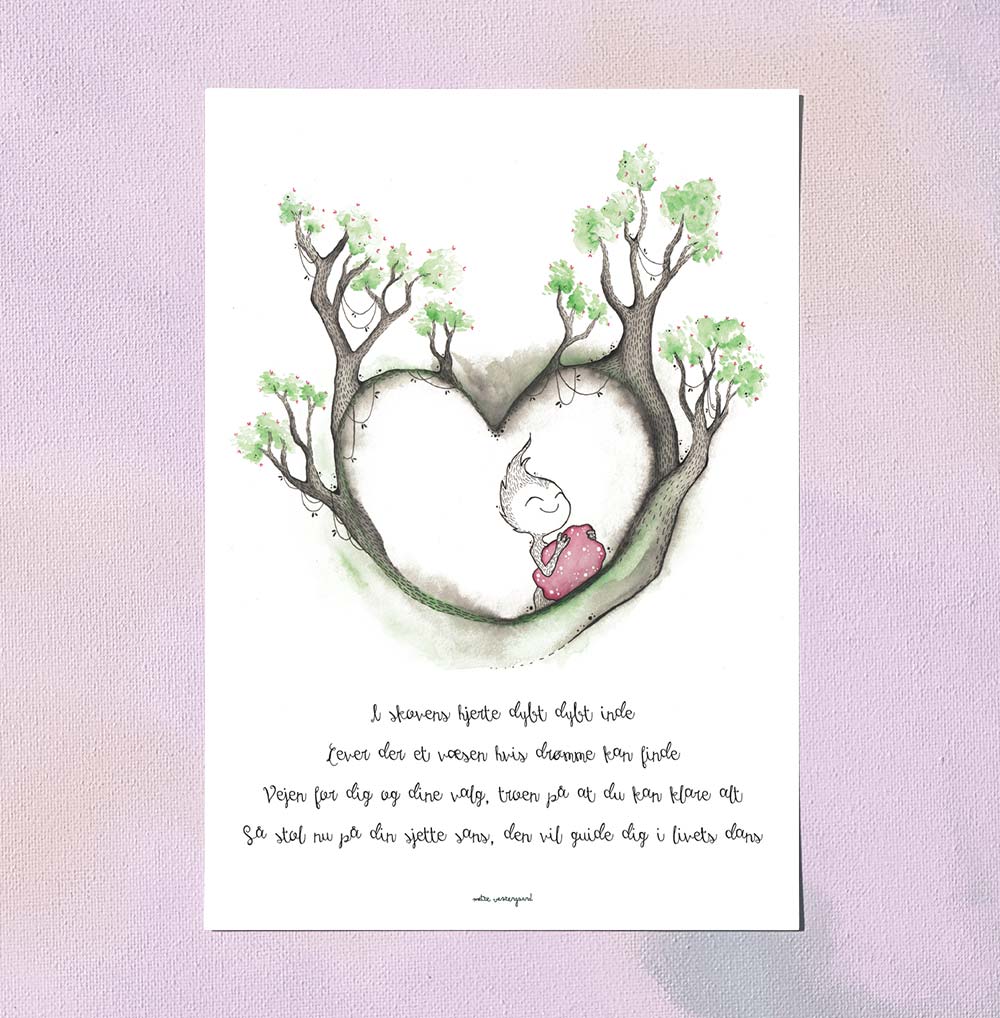 A5 kort med dansk design illustration af hjerteformet træ og barn, plakater til børneværelset og kunst.