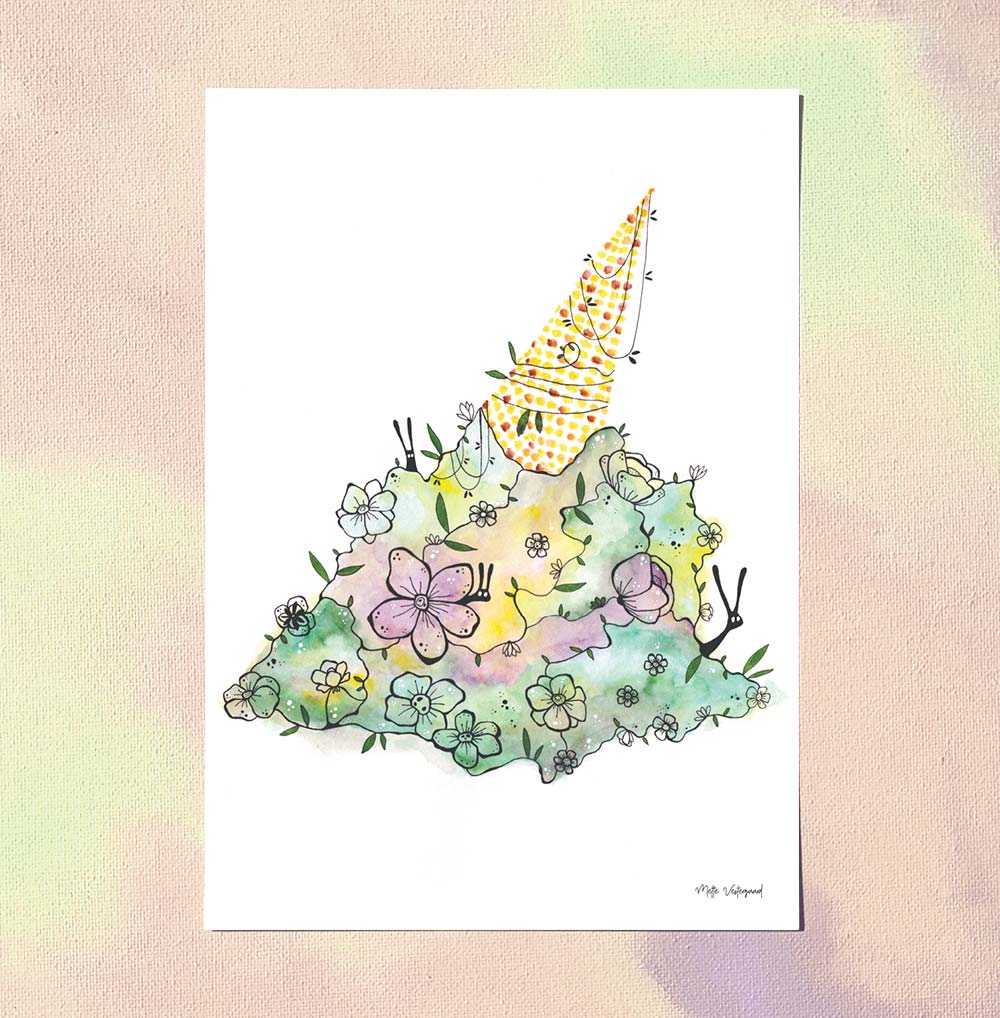 Farverig illustration af fantasifuldt dyr med spids hat, dansk design, plakater til børneværelset, kunst.